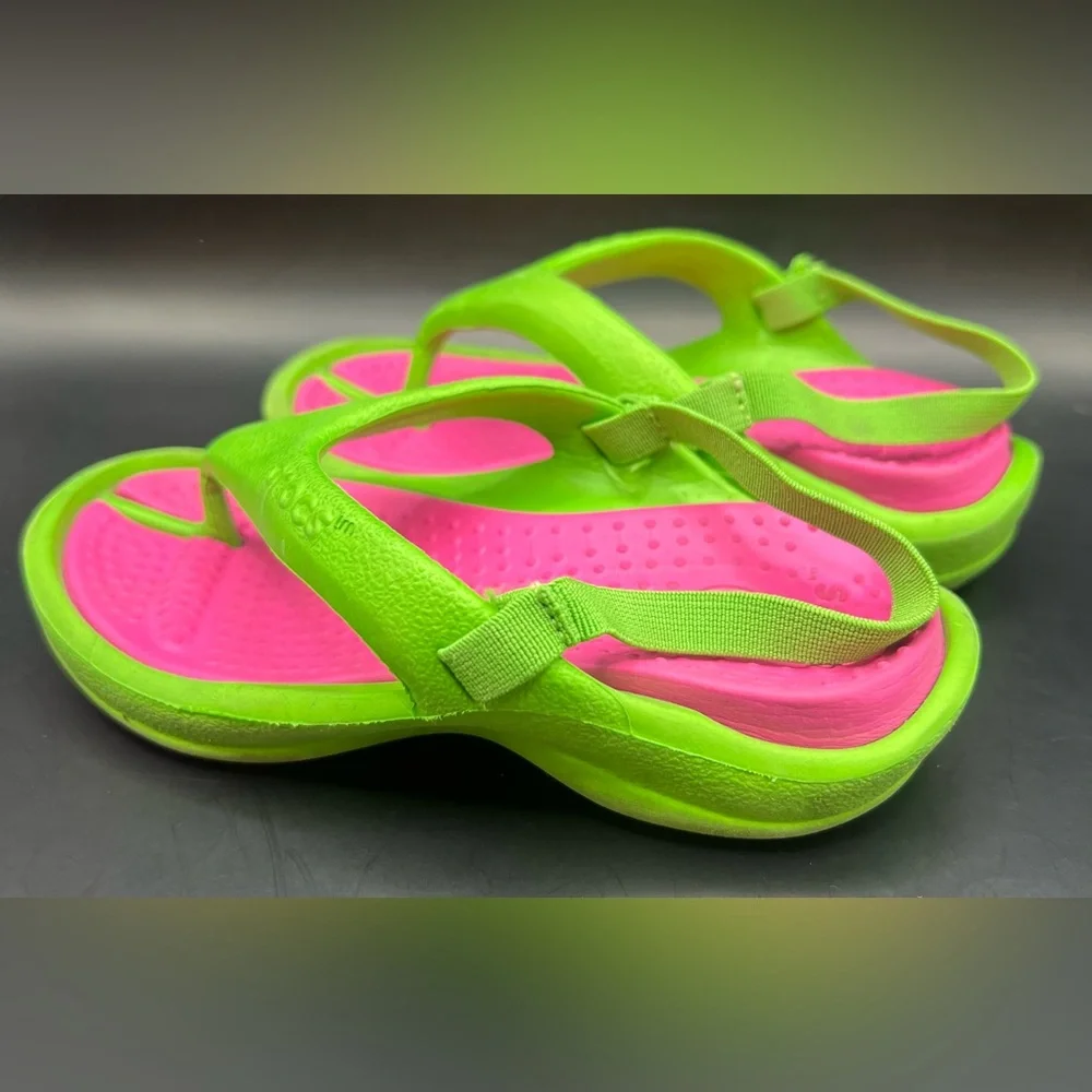 CROCS vibrant green